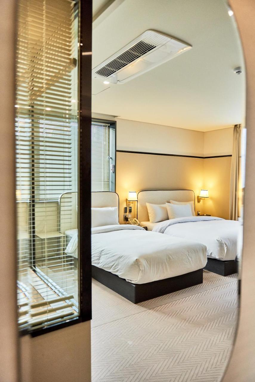 Brown Dot Hotel Songjung Pusan Zewnętrze zdjęcie