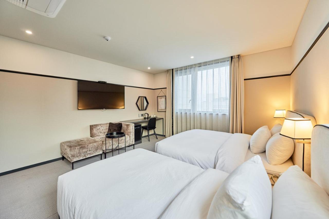 Brown Dot Hotel Songjung Pusan Zewnętrze zdjęcie