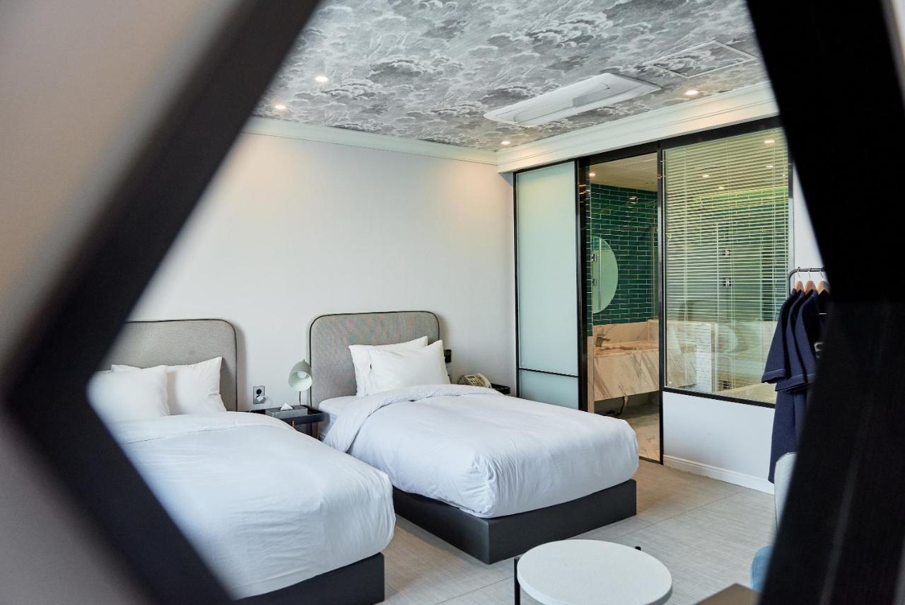 Brown Dot Hotel Songjung Pusan Zewnętrze zdjęcie